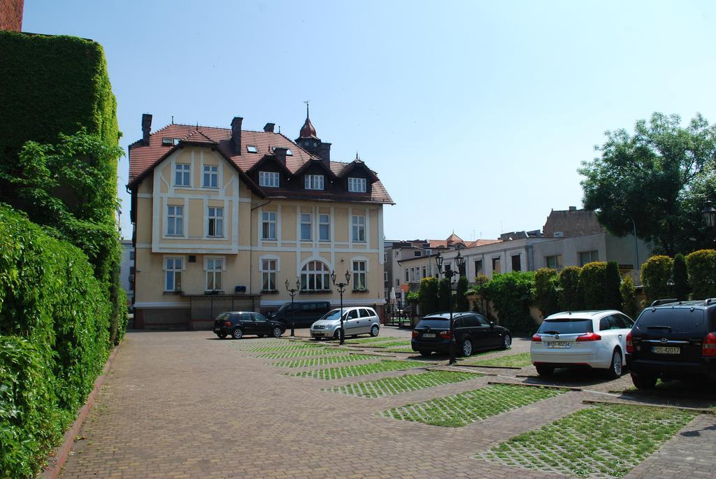 Villa Royal 오스토프 빌코폴스키 외부 사진