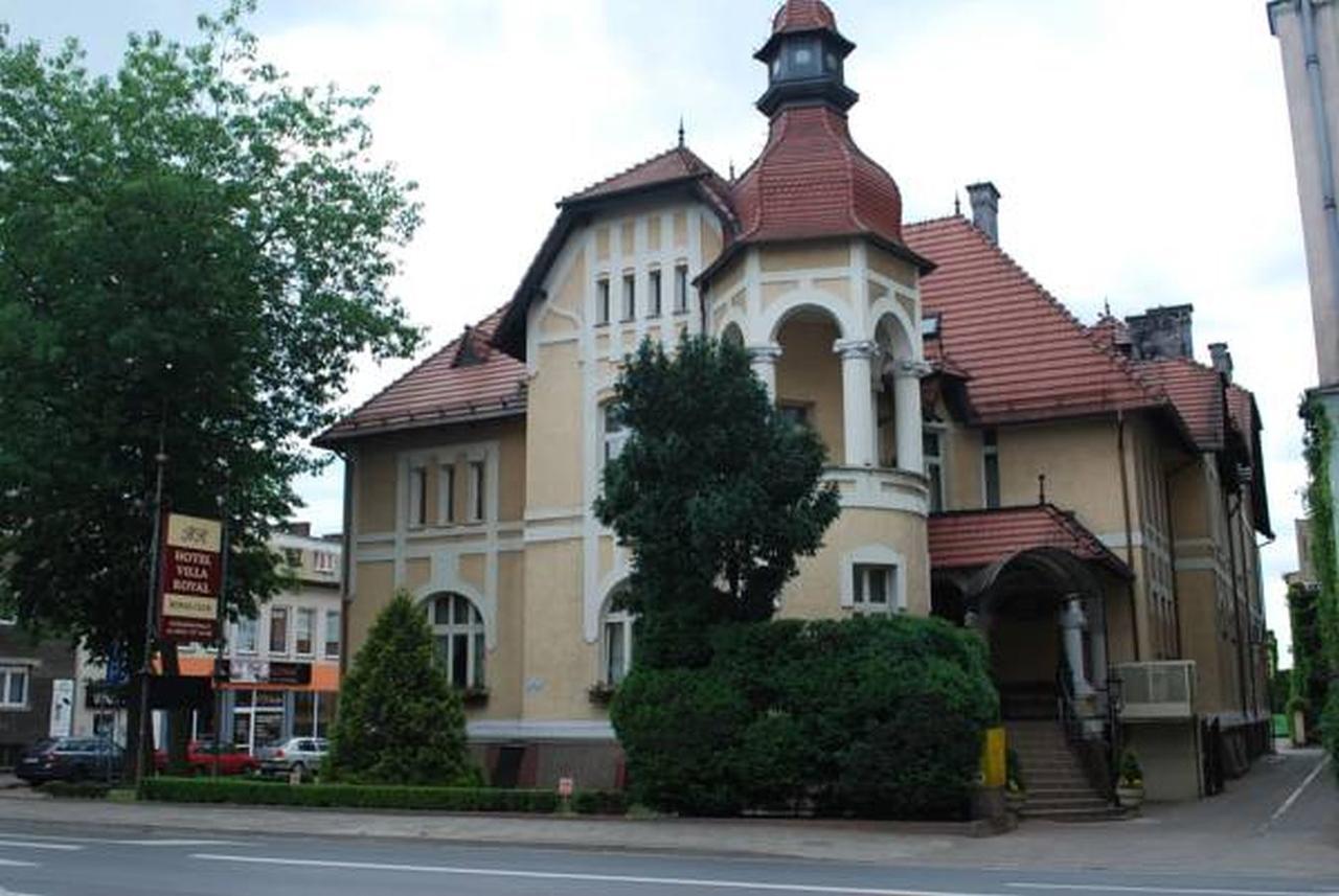 Villa Royal 오스토프 빌코폴스키 외부 사진