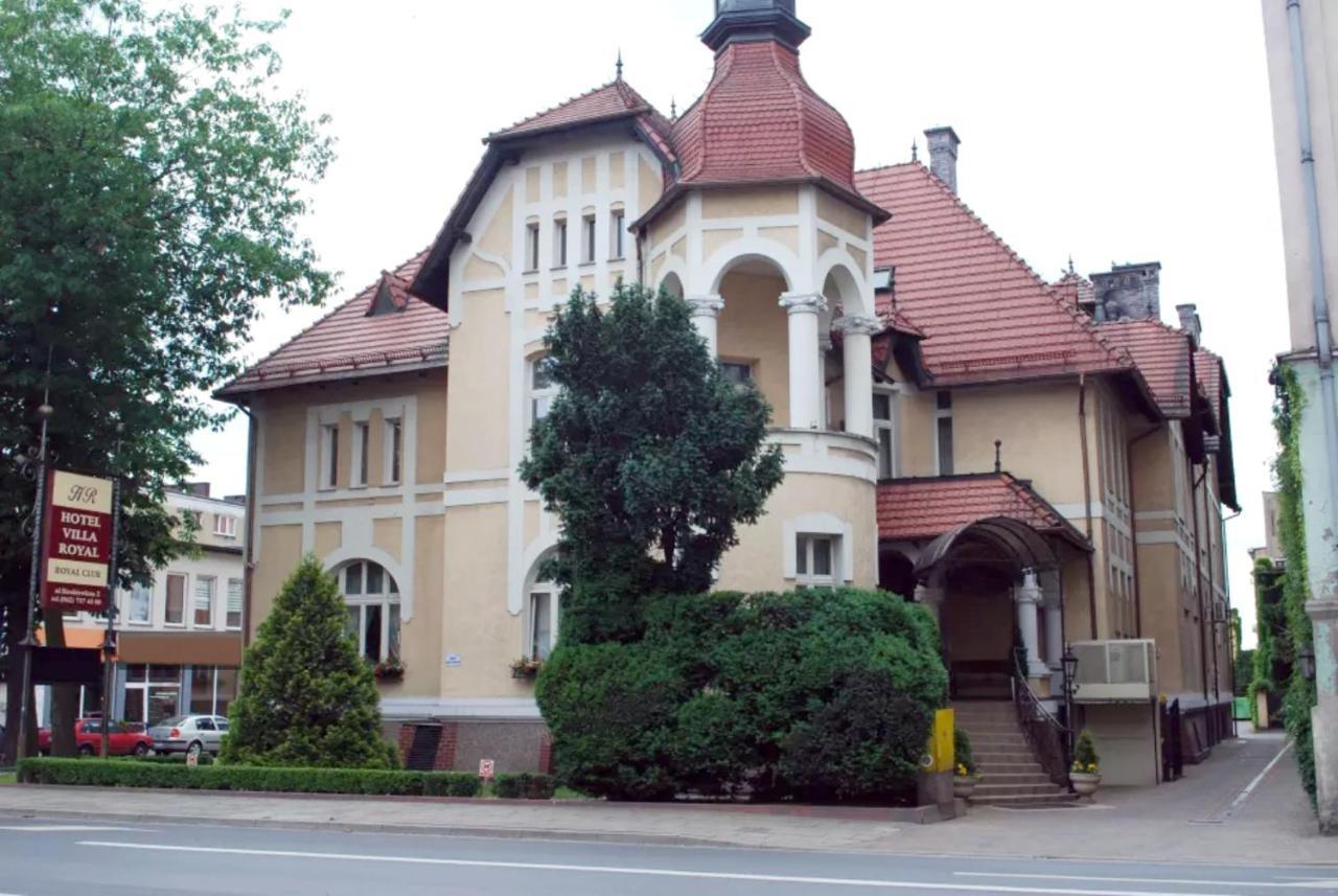 Villa Royal 오스토프 빌코폴스키 외부 사진