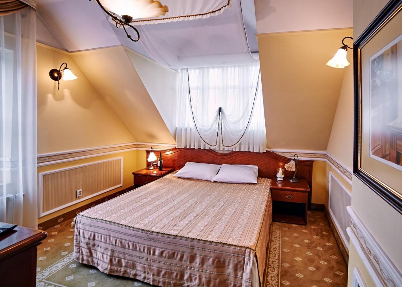 Villa Royal 오스토프 빌코폴스키 외부 사진